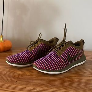 Like Brand New - Nike’s